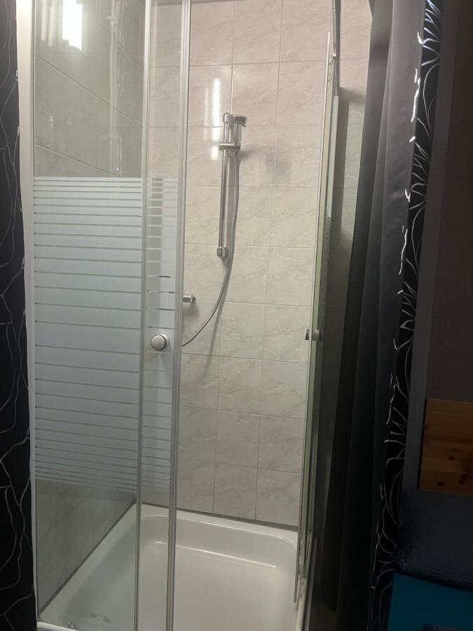 Hipokratios 3 Zimmer Mit Gemeinschaft Wc Fürth Εξωτερικό φωτογραφία