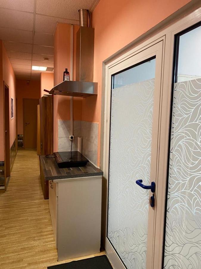 Hipokratios 3 Zimmer Mit Gemeinschaft Wc Fürth Εξωτερικό φωτογραφία
