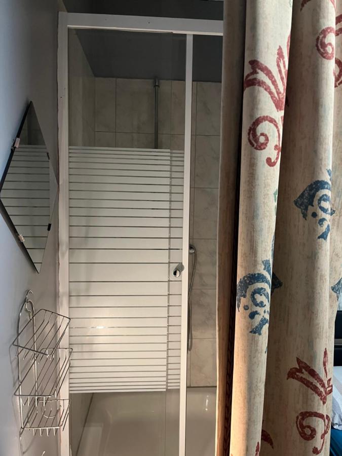 Hipokratios 3 Zimmer Mit Gemeinschaft Wc Fürth Εξωτερικό φωτογραφία